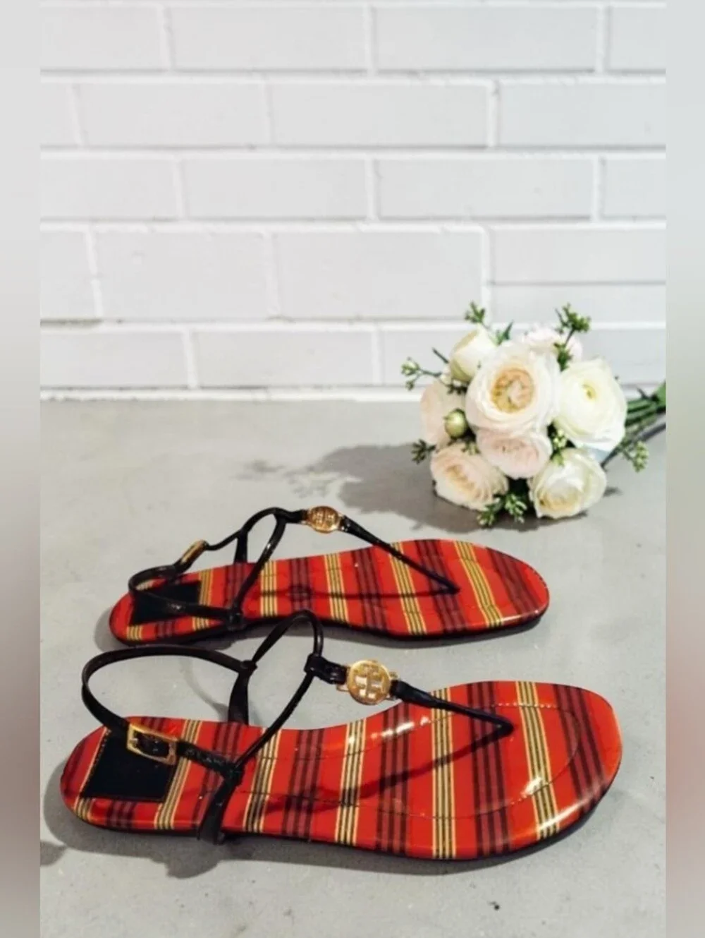 Tory Burch Emmy Striped Patent Leather Thong Sandals EUC Size 8